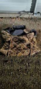 lot 86 image: Large dog crate insulated blanket cover