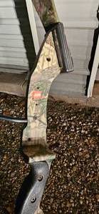 lot 85 image: PSE left-handed compound bow