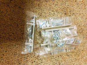 lot 115 image: 10- 3in cabinet handles