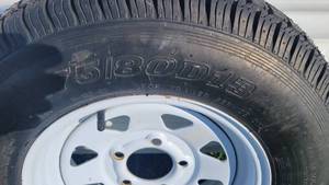 lot 29 image: Trailer Tire (New) ST17580D13