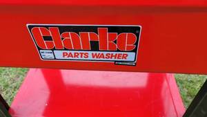 lot 20 image: Clarke Parts Washer (Electric)
