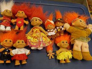 10 trolls...