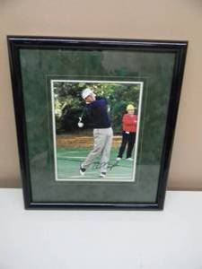 lot 12 image: VERY NICE - Fred Couples Signed, Professionally Framed & Matted WTru Vue Glass Photo - VERY NICE - FANTASTIC PIECE - APPROX 15 By 18 - SEE PICTURES