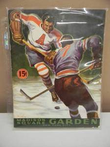 lot 51 image: VERY RARE - VINTAGE 1941-42 MADISON SQUARE GARDEN PROGRAM - New York Rangers vs Toronto Maple Leafs NHL Official Program - RARE ABSOLUTELY FANTASTIC PIECE - SEE PICTURES