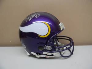 lot 55 image: MINNESOTA VIKINGS Riddell VSR-4 FULL SIZE AUTHENTIC HELMET SIGNED By Mo Williams #20 - GREAT PIECE - SEE PICTURES