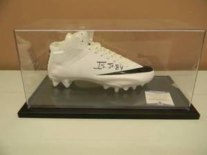 lot 56 image: MINNESOTA VIKINGS NIKE FOOTBALL CLEAT SIGNED By Irv Smith Jr. #84 - GREAT PIECE - SEE PICTURES