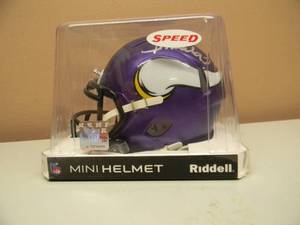lot 61 image: MINNESOTA VIKINGS Riddell SPEED MINI HELMET SIGNED By Sheldon Richardson - IN CASE - GREAT PIECE - SEE PICTURES
