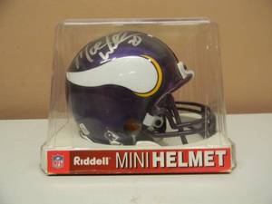 lot 62 image: MINNESOTA VIKINGS Riddell MINI HELMET SIGNED By Moe Williams - IN CASE - GREAT PIECE - SEE PICTURES