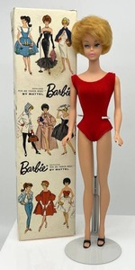 lot 2 image: Vintage Ash Blonde Bubble Cut Barbie 1962 Mattel #850 With Original Suit & Box