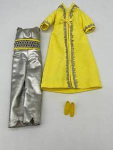 lot 9 image: Vintage 1969 Barbie SILVER POLISH outfit #1492 Yellow and Lame Silver Complete