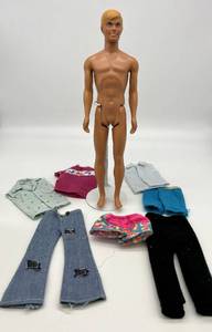 lot 41 image: Vintage 1970 MALIBU KEN Dark Tan Blonde with Molded Hair and a Variety of Clothing