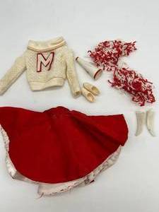 lot 64 image: Vintage 1964 Barbie CHEERLEADER Outfit #876 Complete
