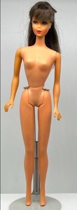 lot 115 image: Vintage Barbie TNT Twist N Turn Chocolate BON BON Hair