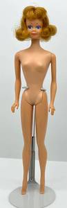 lot 114 image: Vintage 60s MIDGE Barbies Best Friend - Titian Red Flip Hair JAPAN