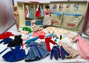 lot 143 image: Vintage Lot of BARBIES #5 Ponytail Barbie, Original Mattel Clothing, Case, Bubble Cut Midge & Accessories