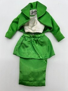 lot 59 image: Vintage Barbie #959 Theater Date  Green Satin 3 Pieces