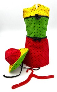 lot 89 image: Vintage 1967  Barbie Studio Tour #1690 Set Outfit Complete Sun Dress and Hat