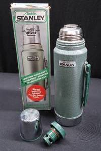 lot 22 image: ALADDIN STANLEY THERMOS