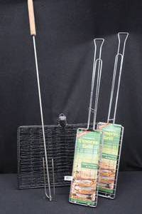 lot 23 image: CAMPFIRE COOKWEAR