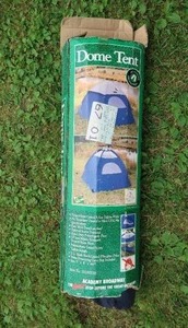 lot 39 image: SMALL DOME TENT IN LIKE NEW CONDITION