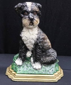 lot 58 image: CAST IRON VINTAGE DOG DOORSTOP