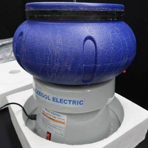 lot 86 image: ROCK TUMBLER VIBRATORY BOWL