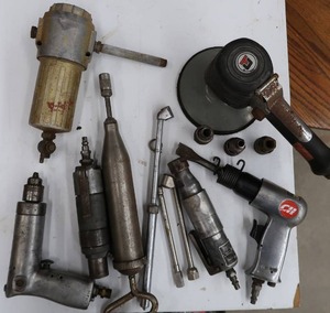 lot 92 image: VINTAGE AIR TOOLS HUGE LOT