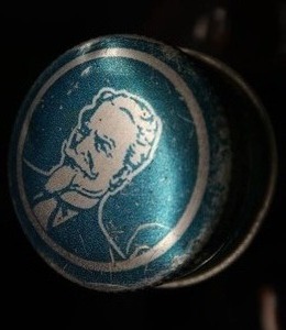 lot 111 image: LOT OF VINTAGE BOTTLES OF MANY  SIZES,AND COLORS