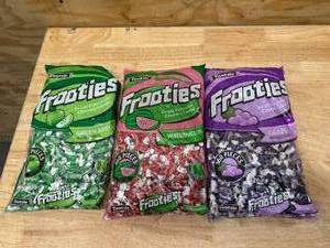 lot 58 image: TOOTSIE Lot of 3 Bags of FROOTIES (2.42 lbs per bag)