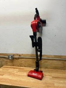 lot 37 image: MILWAUKEE M18 FUEL 18-Volt Lithium-Ion Brushless 0.25 Gal. Cordless Jobsite Vacuum (Vacuum-Only)