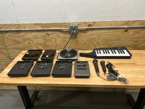 lot 77 image: Digital Turn Tables, Microphones and Key-Tar