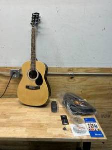 lot 84 image: MAESTRO Parlor Size Acoustic Guitar by GIBSON