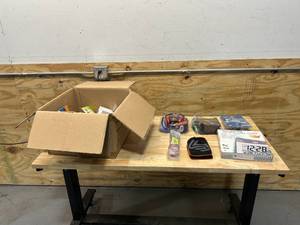 lot 87 image: Lot of Store Returns