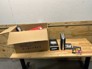 lot 123 image: Lot of Miscellaneous Salvage Store Returns
