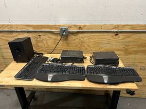 lot 129 image: Lot of Salvage Store Returns
