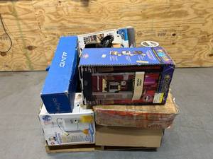 lot 138 image: Pallet of Salvage Store Returns