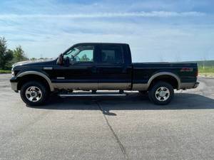 2005 Ford F-250 Super Duty Lariat Diesel - 4X4