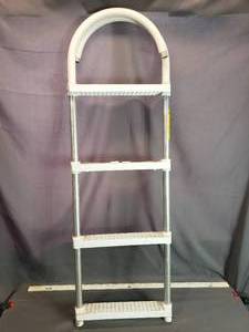 lot 20 image: BoatPontoon Ladder