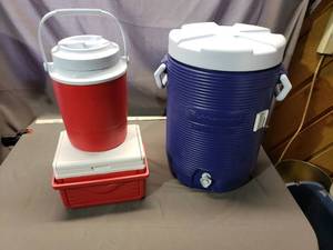 lot 59 image: Small Cooler, Water Cooler and Large Water Cooler