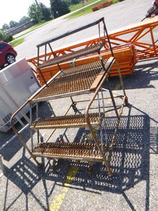lot 21 image: Warehouse Steps