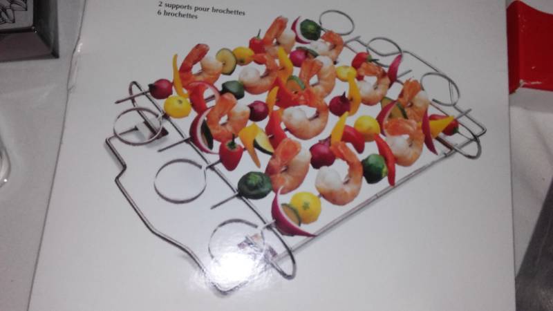 lot 534 image: Misc Kabobs, bags, scissors and more.