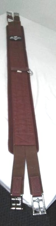 lot 645 image: Professionals choice Neoprene Horse Girth. NEW.