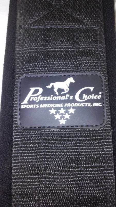 lot 646 image: Professionals choice Neoprene Horse Girth. NEW