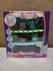 lot 7 image: NEW SQUISHMALLOWS SQUISHVILLE SWEET SHOP PLAYSET