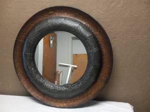 lot 43 image: ACCENT MIRROR