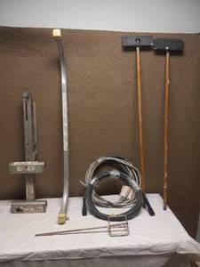 lot 46 image: ASSORTED PAINTING EQUIPMENT