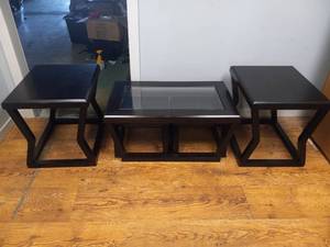 lot 41 image: 5 PIECE TABLE SET