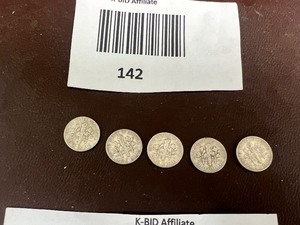 lot 142 image: LOT OF 5 SILVER ROOSEVELT DIMES FROM THE 1940S    90% SILVER