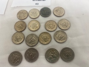 lot 43 image: LOT OF 16 BEAUTIFUL HALF DOLLAR COINS FROM THE 1970S