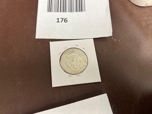 lot 176 image: 1972D (NO FG) ERROR COIN KENNEDY HALF DOLLAR